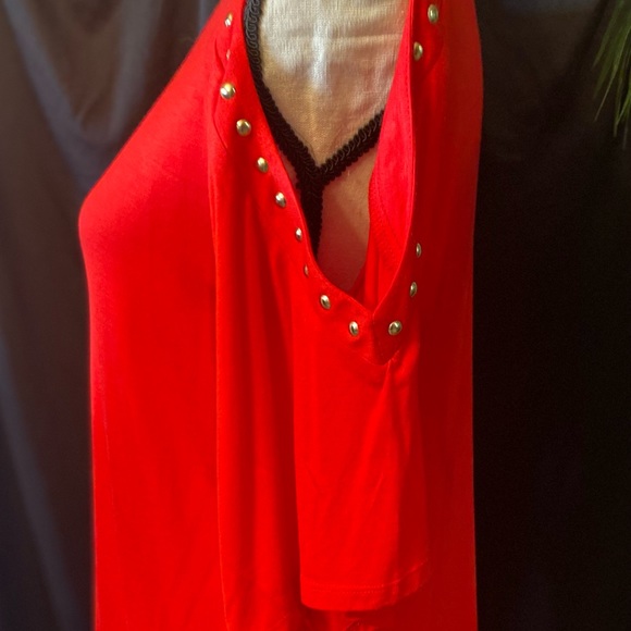 ♥️❄️NWOT c.Oliver Woman’s Red Beaded Top Size M - Picture 6 of 9